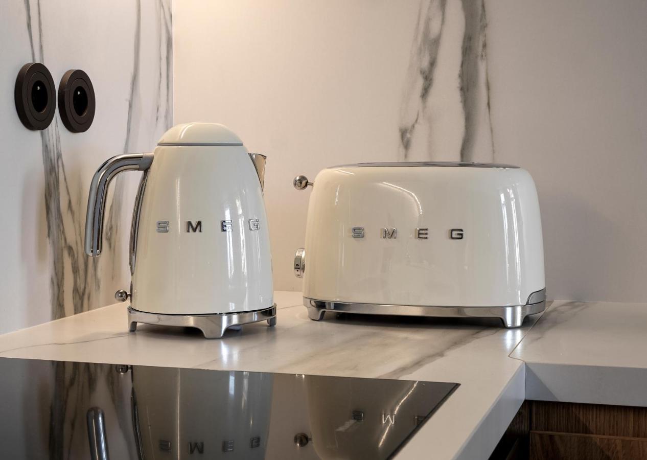 The Julius Prague Hotel Luaran gambar Smeg appliances